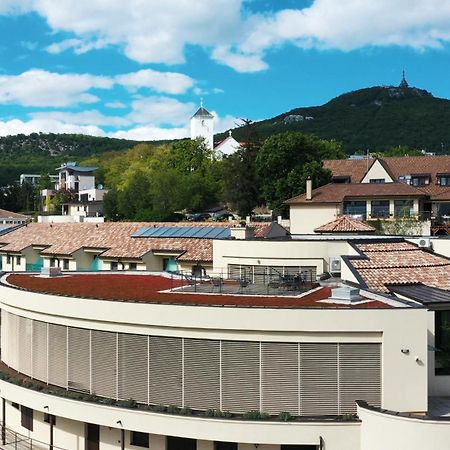 Hotel Zlaty Klucik - Golden Key With Luxury Spa Nitra Bagian luar foto